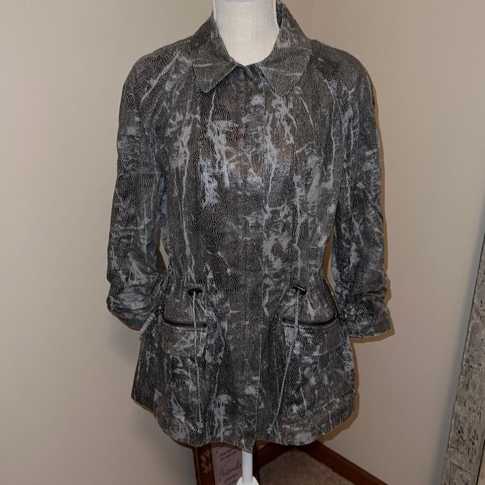 CHICOS 1, Size (M-8) Snake Print Zip Up Sancia Jacket